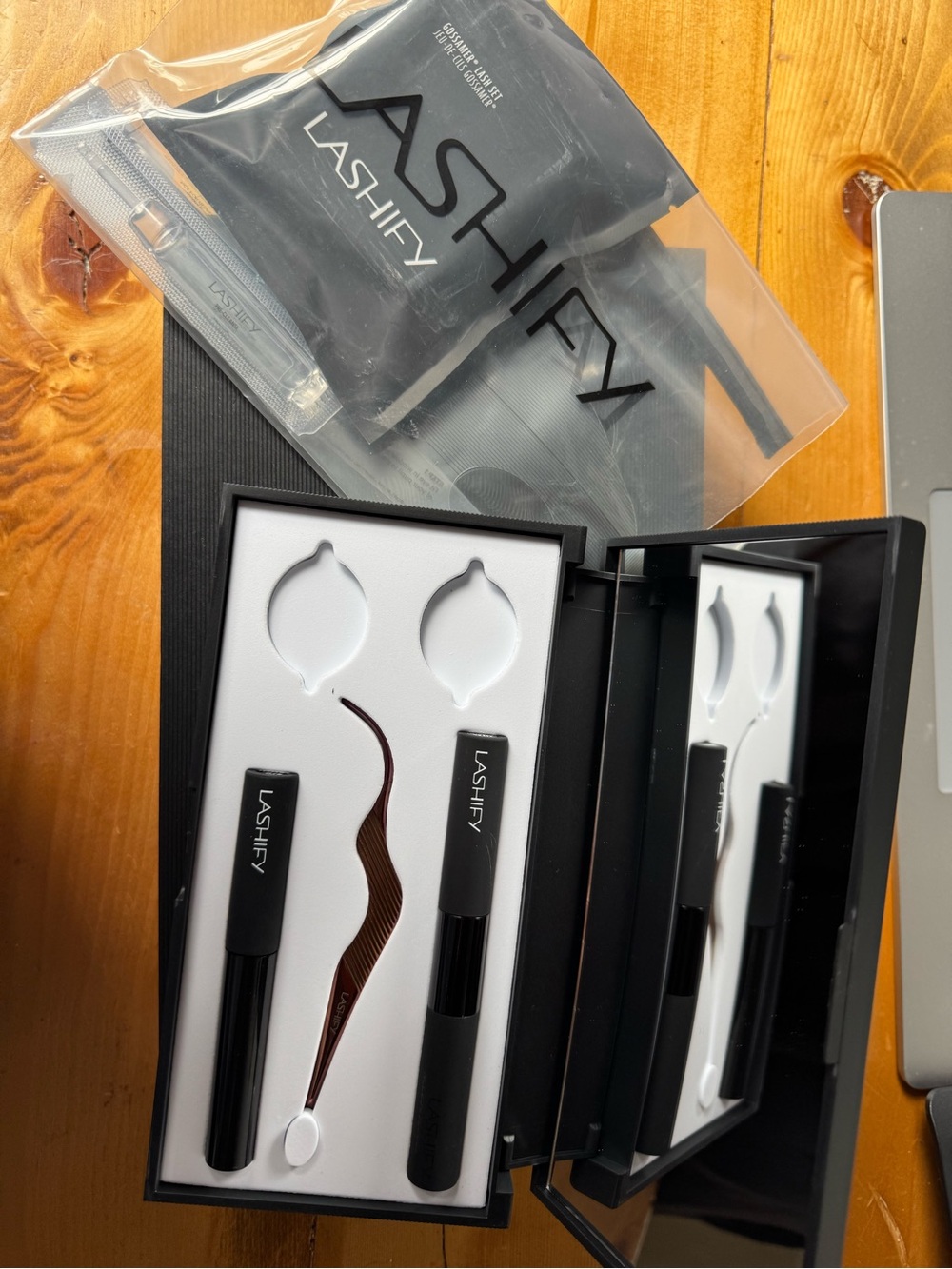 NWT Lashify Control Kit - black - Picture 2 of 4